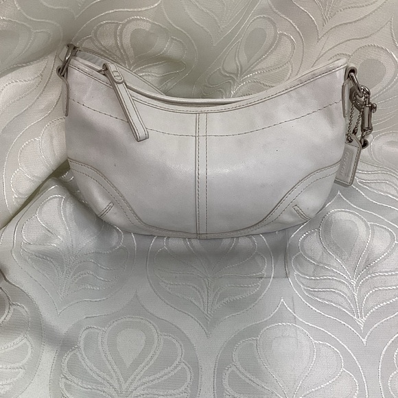 Coach Soho  White Leather Shoulder Bag - Picture 1 of 8